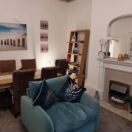 21 Of Wales Terrace - 2 Bed Ground Floor Flat Apartment Scarborough