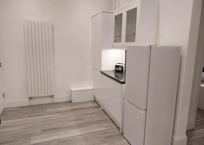 21 Of Wales Terrace - 2 Bed Ground Floor Flat Apartman *