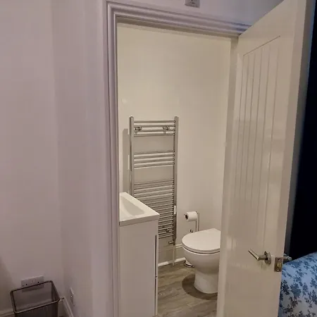 21 Of Wales Terrace - 2 Bed Ground Floor Flat Apartment Scarborough